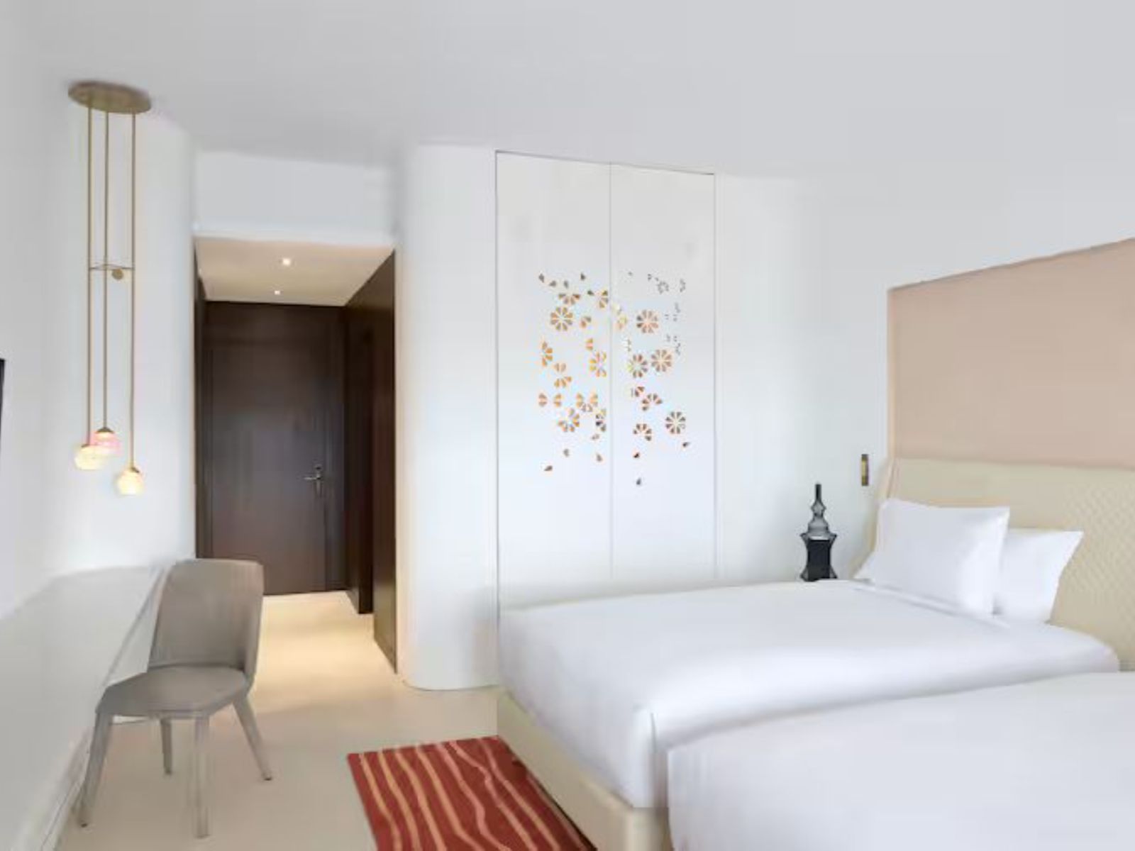 Rondreis Marokko, Taghazout Bay, Hilton Bay Beach Resort & Spa, two double beds kamer